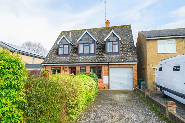 4 Bedroom Detached House For Sale In Church Road, Pitstone, Leighton Buzzard, LU7