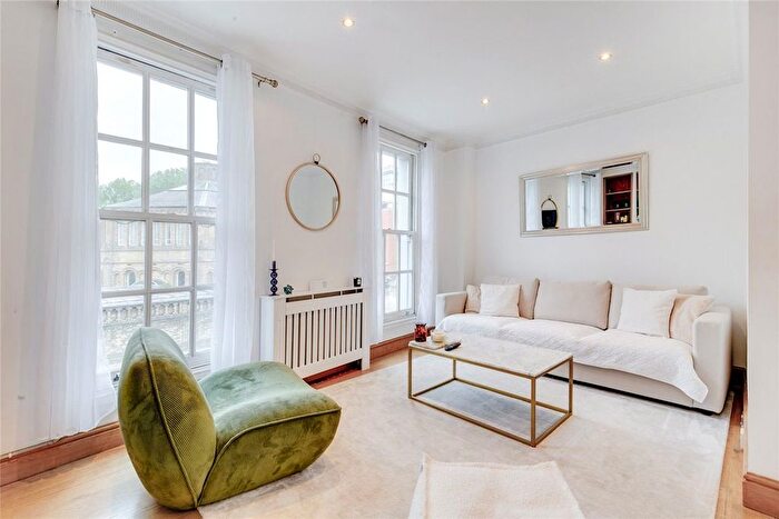 2 Bedroom Flat To Rent In Fulham Road, London, SW10