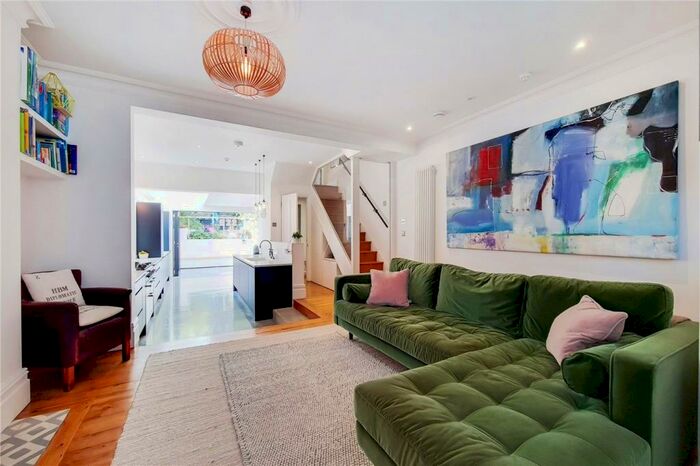 5 Bedroom Semi-Detached House To Rent In Crystal Palace Road, East Dulwich, London, SE22