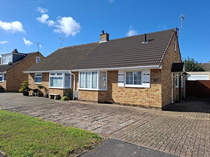 2 Bedroom Semi-Detached House For Sale In Queensfield, Swindon, Wiltshire, SN2