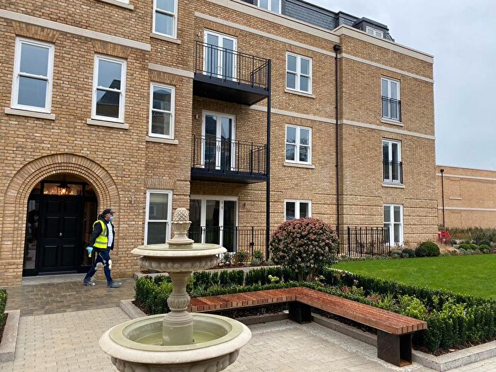 1 Bedroom Flat To Rent In Henrietta House, Atkinson Close, The Mansions, Wimbledon, London, SW20