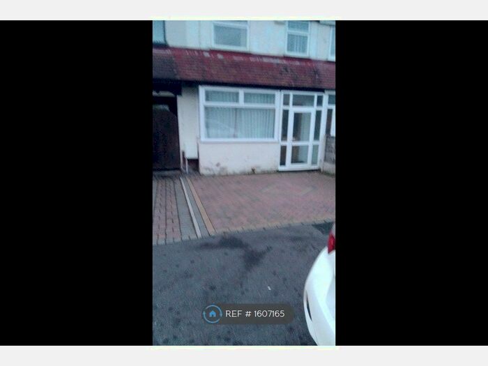 2 Bedroom Semi-Detached House To Rent In Caldecott Road, Manchester, M9