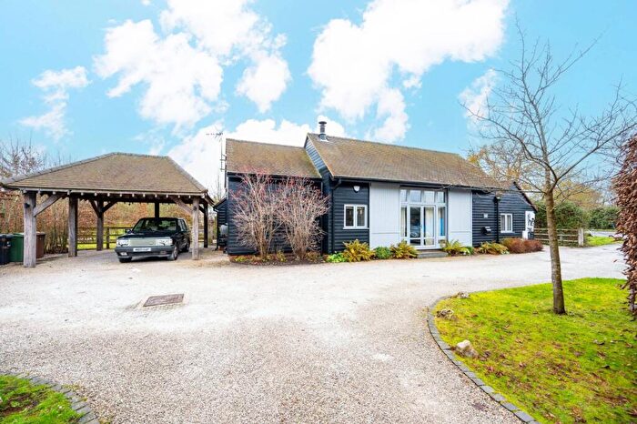 3 Bedroom Barn Conversion For Sale In Brook Farm, Worplesdon, Guildford, GU3