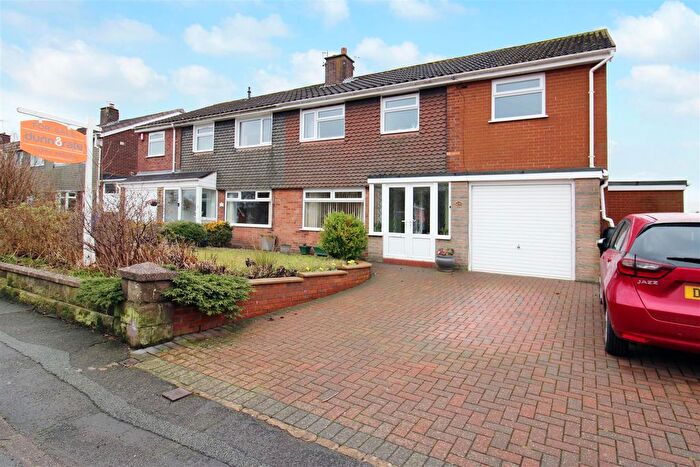 4 Bedroom Semi Detached House For Sale In Leek New Road, Baddeley Green, Stoke-On-Trent, ST2