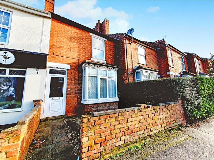 2 Bedroom Flat To Rent In Victoria Street, Kettering, Northants, NN16