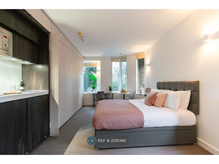 Studio To Rent In Hounslow, Hounslow, TW3