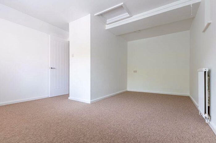 1 Bedroom Flat To Rent In West St. Helen Street, Abingdon, OX14