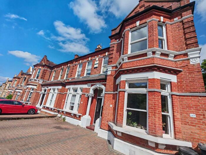 3 Bedroom Maisonette To Rent In Manor Road, Beckenham, BR3