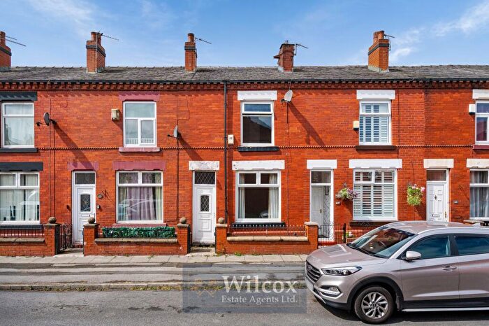2 Bedroom Terraced House For Sale In Hengist Street, Bolton, BL2