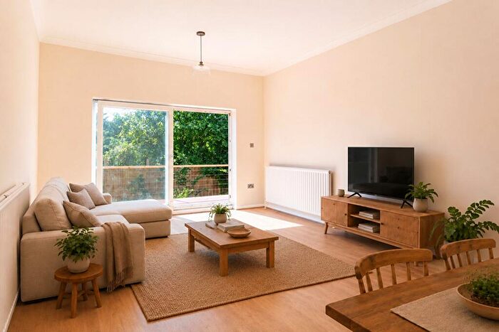 3 Bedroom Bungalow For Sale In Hurston Close, Worthing, BN14