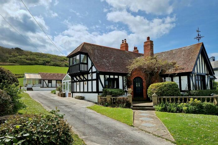 10 Bedroom Detached House For Sale In Croyde, EX33