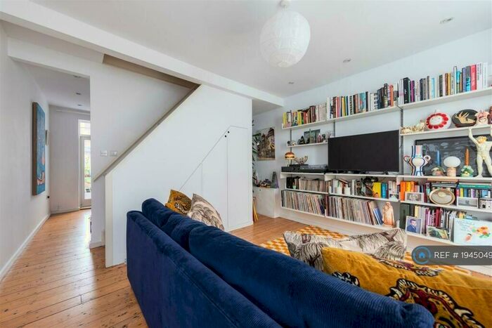 2 Bedroom Terraced House To Rent In Fairfield Road, London, E17