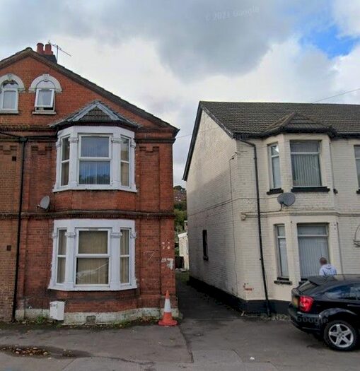 6 Bedroom Semi-Detached House To Rent In Hughenden Road, High Wycombe, HP13