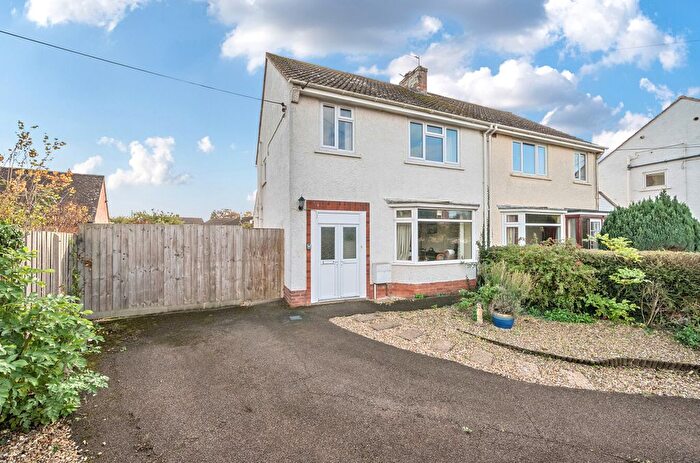3 Bedroom Semi Detached House For Sale In Old Road, North Petherton, Bridgwater, Somerset, TA6