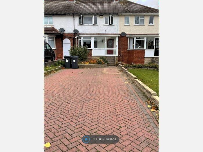 3 Bedroom Terraced House To Rent In Sir Hiltons Road, Birmingham, B31