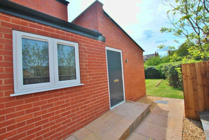 2 Bedroom Apartment To Rent In Musters Road, West Bridgford, NG2