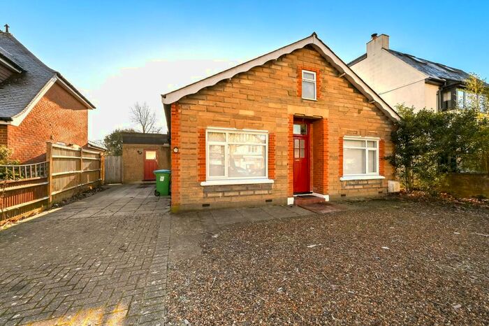 3 Bedroom Bungalow To Rent In Wensleydale Road, Hampton, TW12