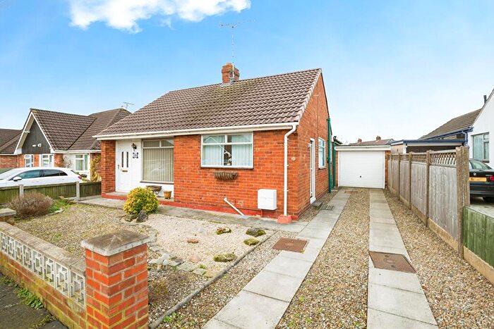 2 Bedroom Bungalow For Sale In Oakmere Drive, Great Boughton, Chester, Cheshire, CH3