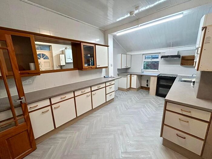 4 Bedroom Terraced House To Rent In Netherwood Road, London, W14