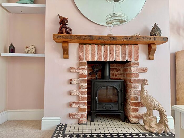 3 Bedroom Terraced House For Sale In Stangray Avenue, Mutley, Plymouth, PL4
