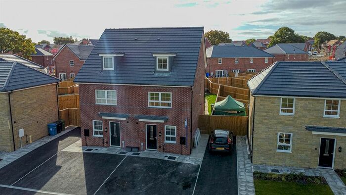 4 Bedroom Semi-Detached House To Rent In Lambourne Crescent, Orchard Meadows, Warrington, WA4