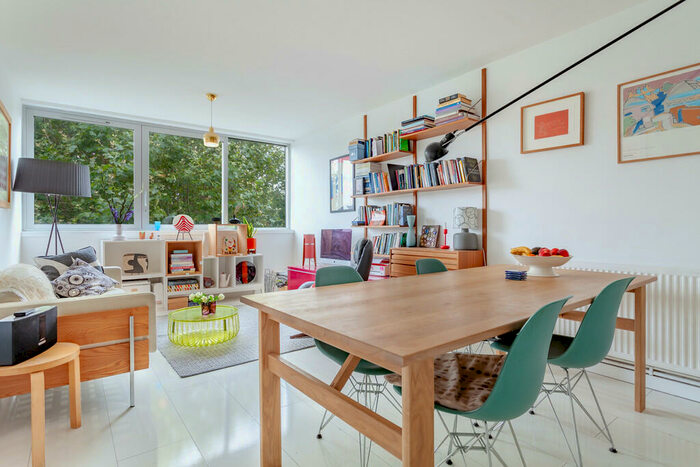 2 Bedroom Apartment To Rent In East Bank, London, N16