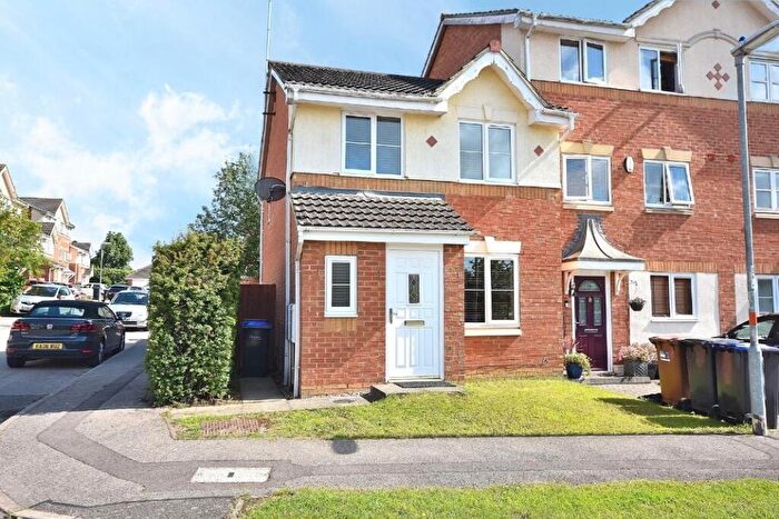 3 Bedroom End Of Terrace House To Rent In Brockton Street, Northampton, NN2
