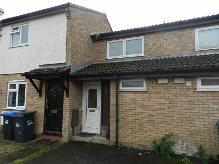 1 Bedroom House To Rent In Stefen Hill, NN11
