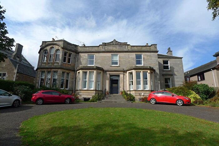 3 Bedroom Flat To Rent In Magdalene Yard Road, /, Dundee, DD1