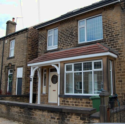 2 Bedroom Duplex To Rent In Lea Street, Huddersfield, West Yorkshire, HD3