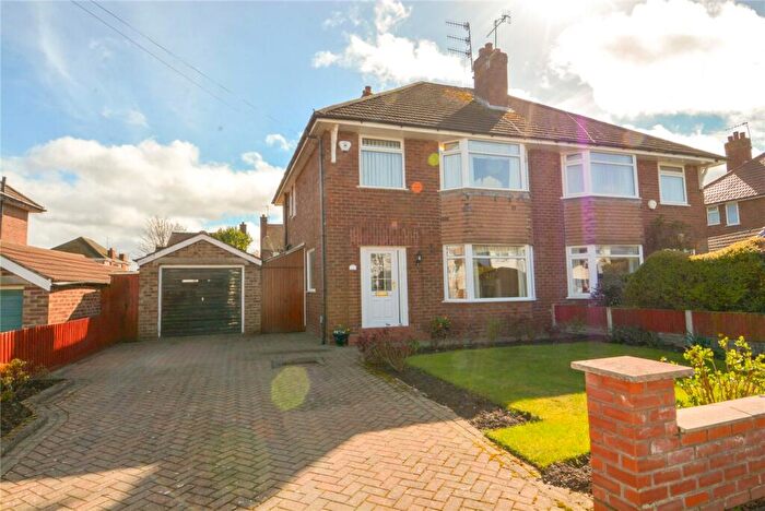 3 Bedroom Semi-Detached House For Sale In Loretto Drive, Upton, Wirral, CH49