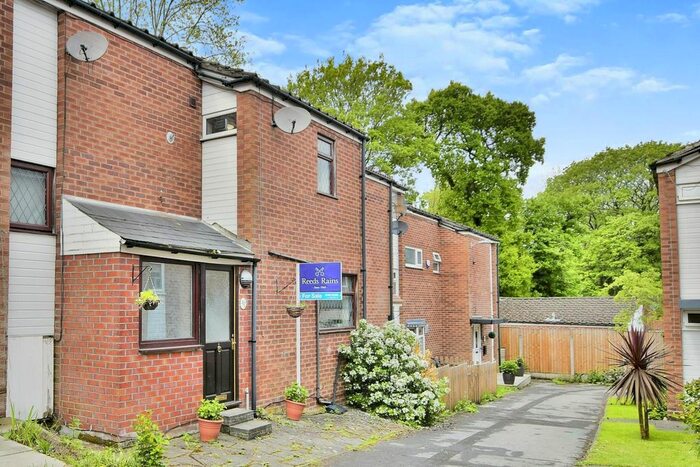 3 Bedroom Terraced House To Rent In Benson Walk, Wilmslow, Cheshire, SK9