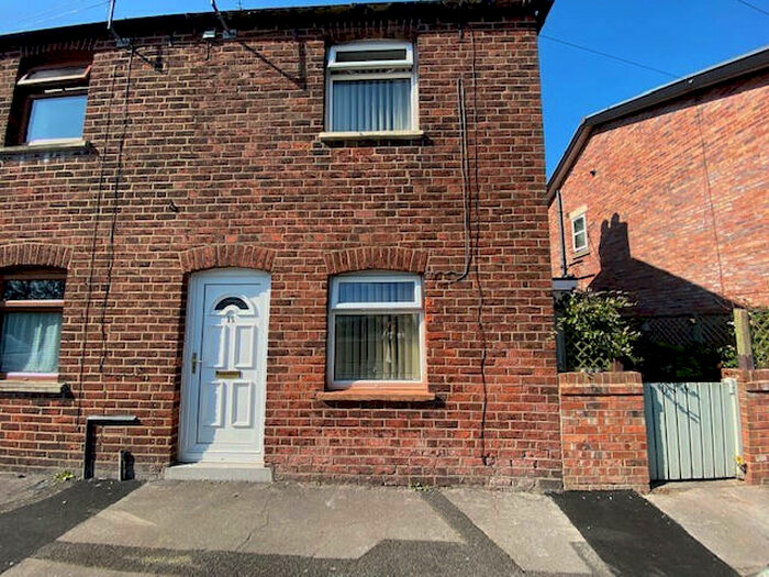 2 Bedroom Terraced House To Rent In School Lane, Preston, PR4