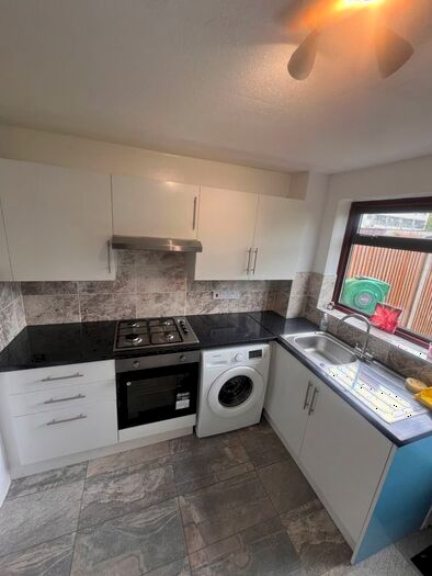 3 Bedroom Terraced House To Rent In Long Lynderswood, Basildon, SS15