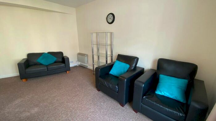 2 Bedroom Flat To Rent In Oaten Hill, Canterbury - Ref, CT1