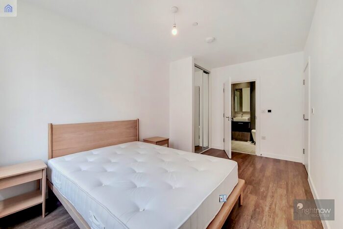 1 Bedroom Flat To Rent In Equipment Works, Vanguard Way, London, Walthamstow, E17