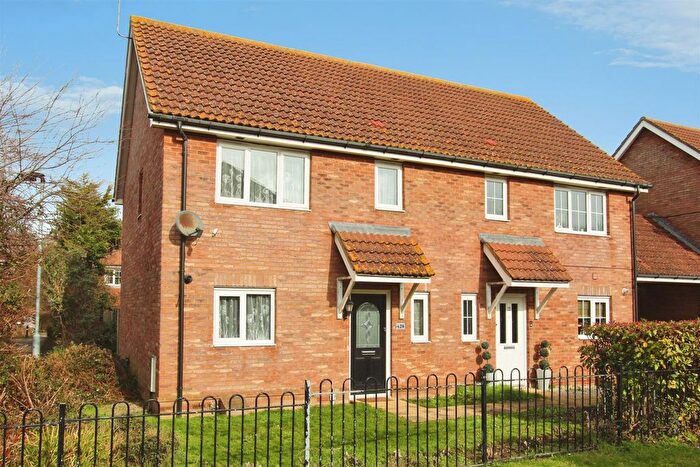 3 Bedroom Semi Detached House For Sale In Barnfields Court, Sittingbourne, ME10