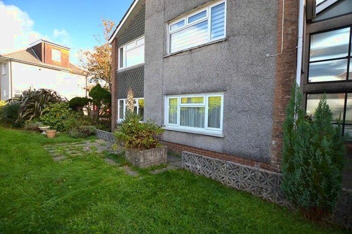 2 Bedroom Flat To Rent In Heol Lewis, Rhiwbina, Cardiff., CF14
