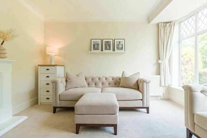 3 Bedroom Semi-Detached House For Sale In Wall Hill Road, Dobcross, Saddleworth, OL3