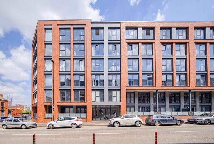 2 Bedroom Flat To Rent In Bradford Street, Birmingham, West Midlands, B12