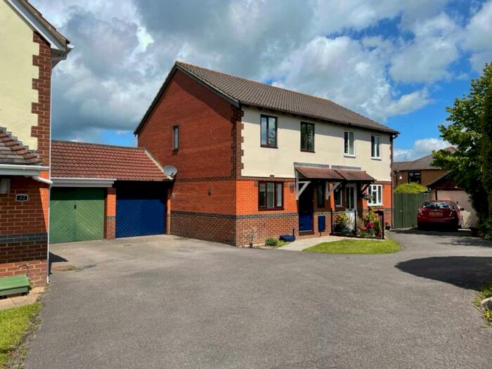 3 Bedroom Semi-Detached House To Rent In Deane Avenue, Wyke, Gillingham, SP8