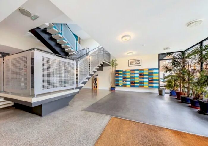 1 Bedroom Flat To Rent In Courtenay House, New Park Road, Brixton Hill, London, SW2