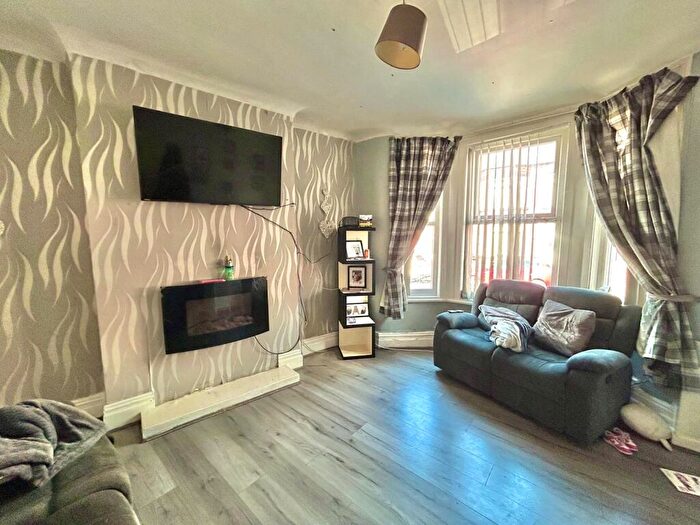 3 Bedroom End Of Terrace House For Sale In Raffles Road, Birkenhead, Merseyside, CH42