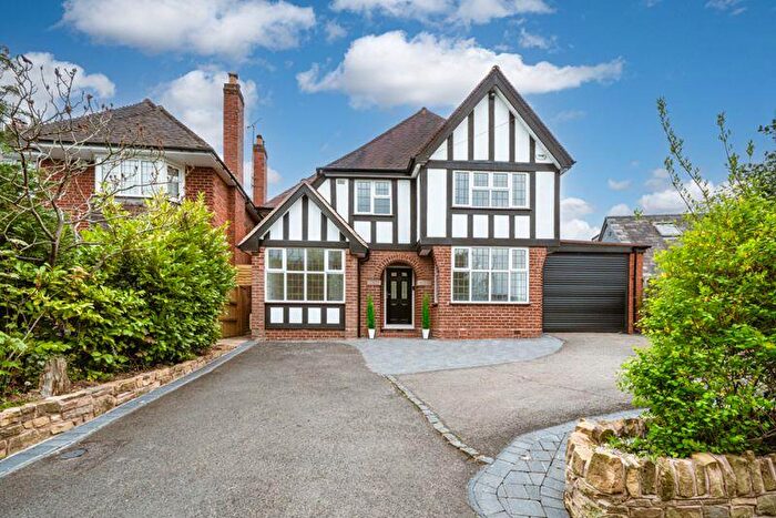 4 Bedroom Detached House For Sale In Stourbridge Road, Hagley, DY9