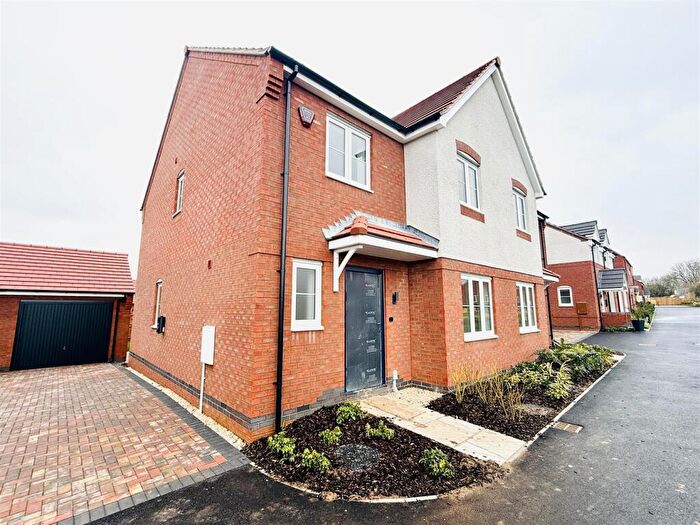 3 Bedroom Semi-Detached House To Rent In Grange Meadows, Hugglescote, Coalville, LE67