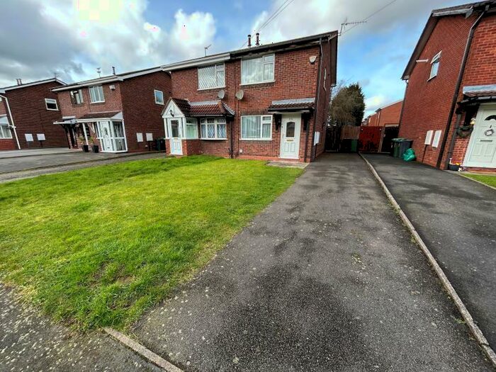 2 Bedroom Semi-Detached House To Rent In Cecil Drive, Tividale, West Midlands, B69