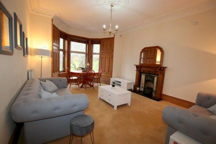 2 Bedroom Flat To Rent In Flat Arbroath Road, Dundee, DD4