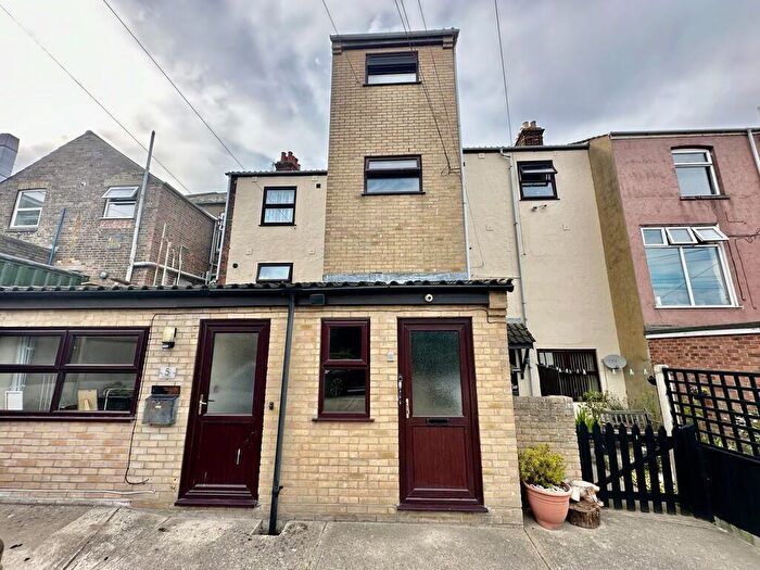 2 Bedroom Apartment To Rent In Harbour Road, Oulton Broad, Lowestoft, NR32