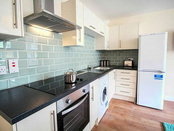Studio To Rent In Apt, - East Parade #, HG1