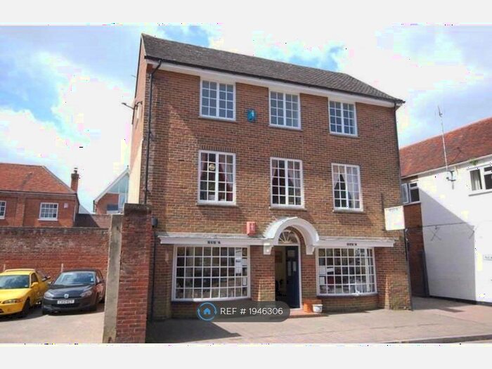 1 Bedroom Flat To Rent In New Street, Lymington, SO41
